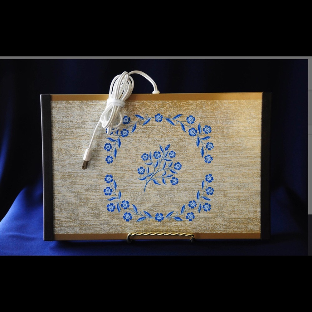 Vintage Warm O’ Tray 1960’s Cornflower Awesome!